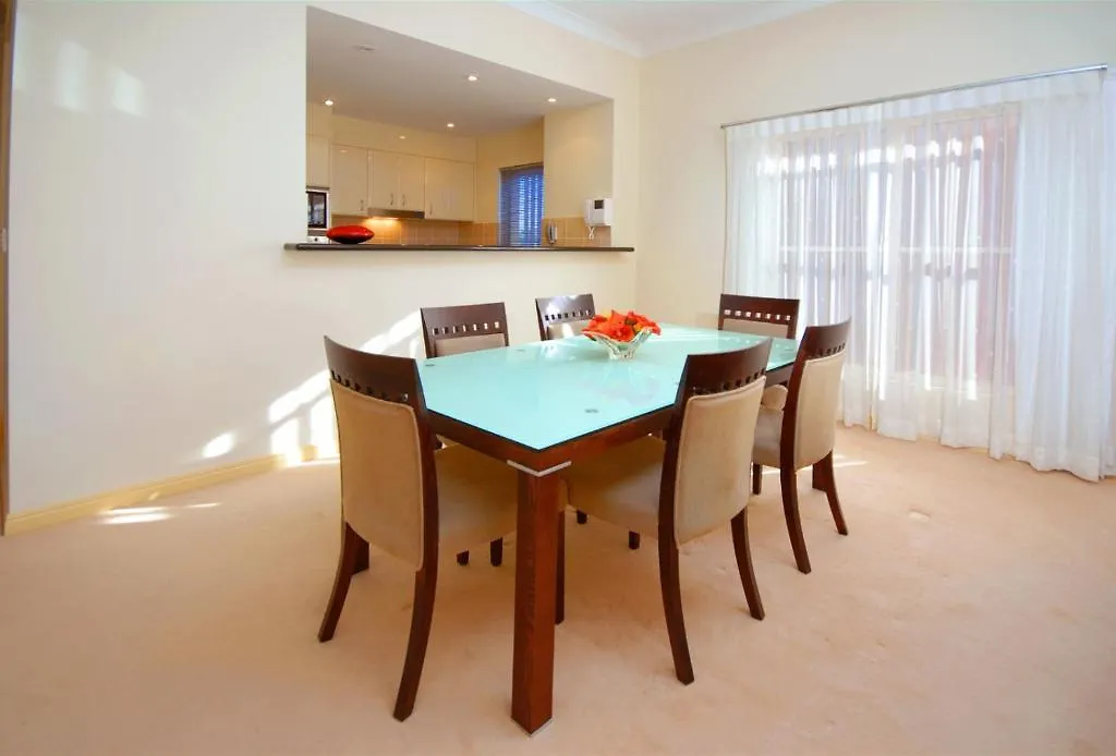 **** Aparthotel Magnolia Lane Apartments Twin Waters Australia
