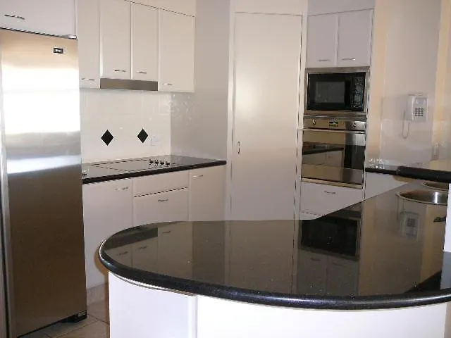 Magnolia Lane Apartments Twin Waters Aparthotel