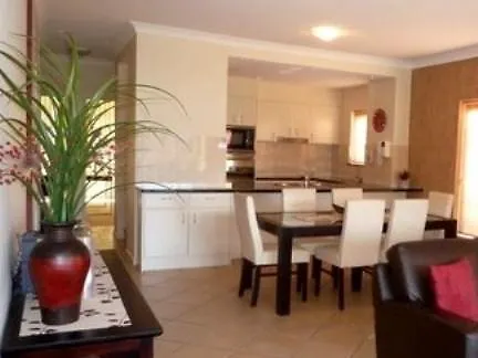 Aparthotel Magnolia Lane Apartments Twin Waters
